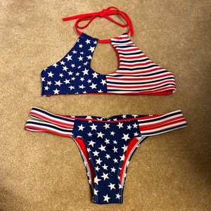Brand New American Flag 🇺🇸 Bathing Suit 👙 2 piece size Medium - no padding